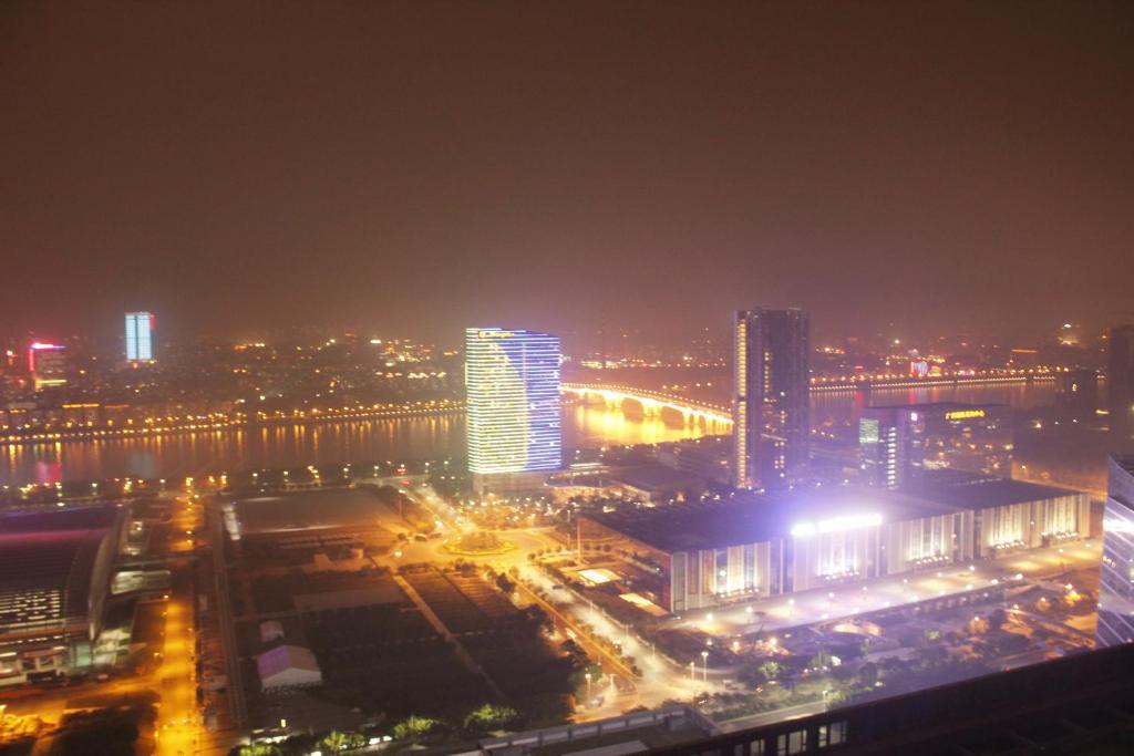 Checkinn International Apartment Гуанджоу Стая снимка